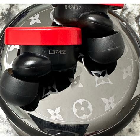 louis vuitton earphones dhgate|Louis Vuitton horizon earbuds.